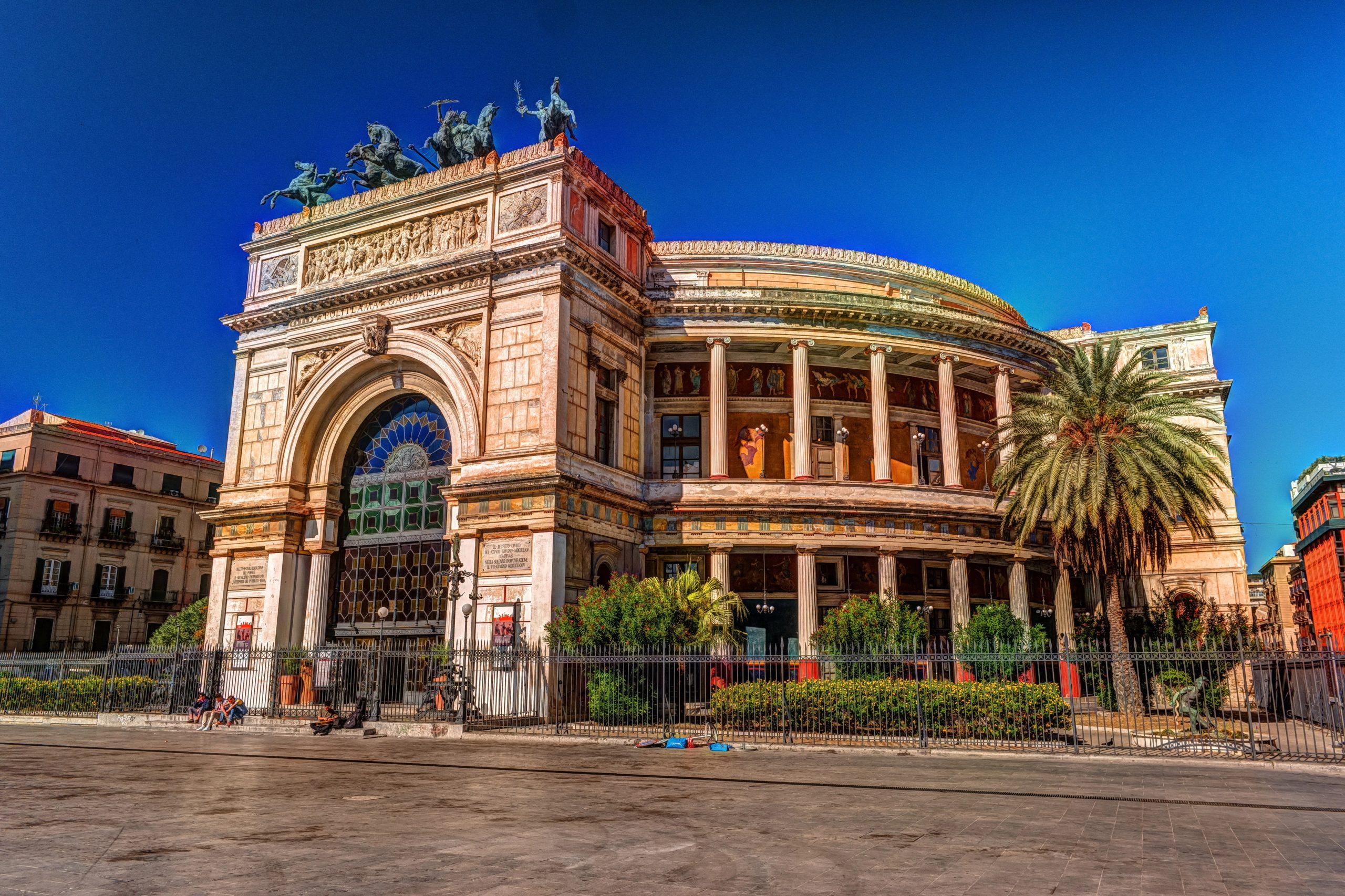 Teatro Politeama Garibaldi a Palermo